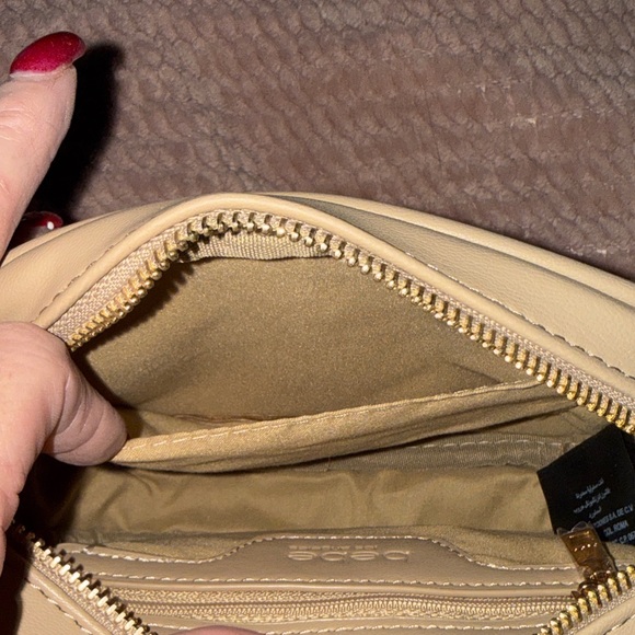 Bebe Cream Quilted Crossbody Bag - Picture 4 of 5